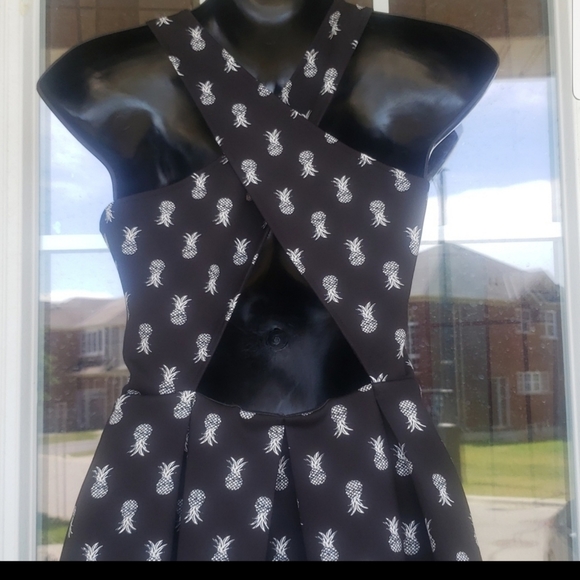 Hollister szS pineapple dress - Picture 7 of 7